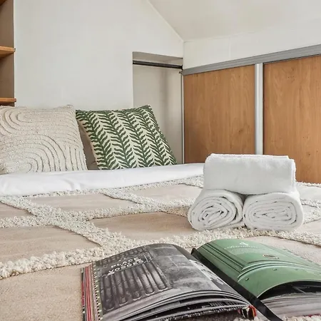 Place Des Vosges & Le Marais - Cityapartmentstay Apartment