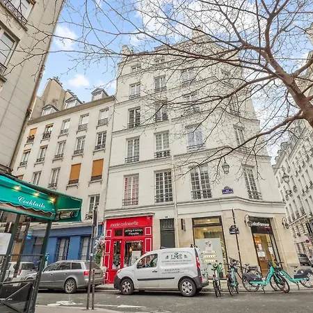 Apartment Place Des Vosges & Le Marais - Cityapartmentstay *