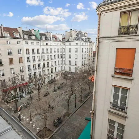 Place Des Vosges & Le Marais - Cityapartmentstay Apartment